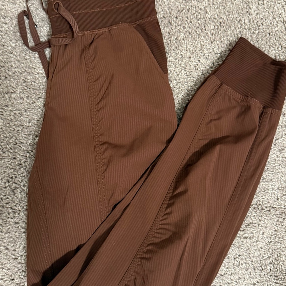 Lululemon Dance Studio Joggers Size 0